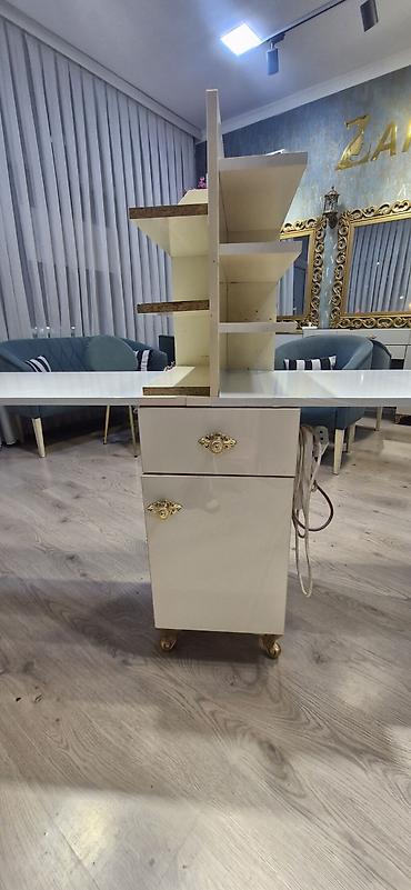 Düz masa, Siyirməli, Polkalı