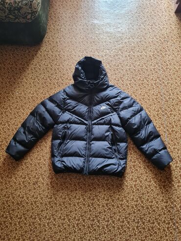 nike куртки: Куртка L (EU 40), цвет - Черный