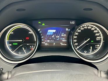 Продажа авто: Toyota Camry: 2018 г., 2.5 л, Вариатор, Гибрид, Седан — 10