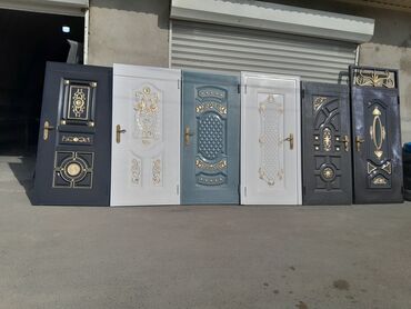 Giriş qapıları: Yeni Giriş qapısı Zamok və çərçivə ilə, Zəmanətli, Ödənişli quraşdırma, Ünvandan götürmə, Ödənişli çatdırılma, Rayonlara çatdırılma — 14