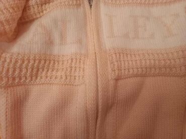 Koftalar, sviterlər: Teze jaketler 2-3 -4-5 yaw ucun .Alinan qiymetden cox ucuz satilir. 3 — 5