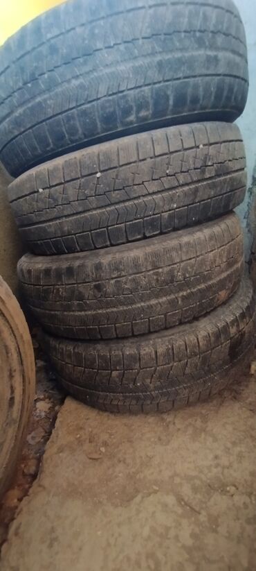 Шины: Шины 185 / 65 / R 14, Зима, Б/у, Комплект, Легковые, Япония, Bridgestone