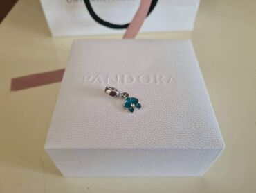 Privesci za nakit: Pandora privesci 800 din /komad — 25