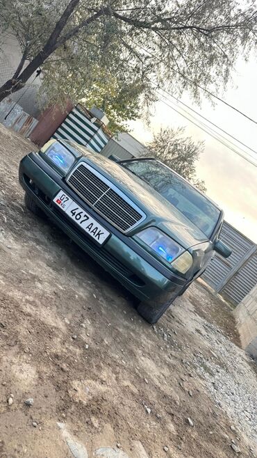 машна мерс: Mercedes-Benz : 1994 г., 1.8 л, Механика, Бензин, Седан