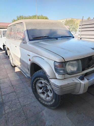 mitsubishi pajero ölüxana: Mitsubishi Pajero: 2.5 l | Ofrouder/SUV