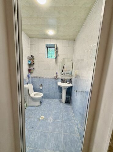 Mağazalar: Bileceride, Ploşad adlanan erazide Yahya Hüseynov küçesi 2 mertebeli — 12