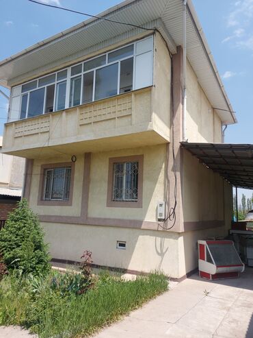 село чон таш: 250 м², 6 комнат, Балкон застеклен, Парковка, Лоджия
