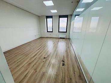 Аренда офисов: Аренда офисов, 225 м², В бизнес центре, 1 линия, С отдельной кухней, С отдельным сан узлом — 2