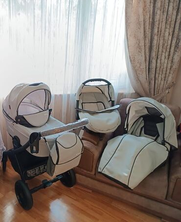 детские машинки на педалях: Коляска 3в1, Возраст: <1 месяца