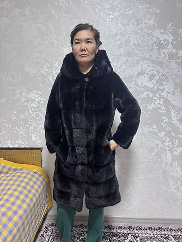 Айымдардын кийими: Шуба, Норка, Тизеден, Капюшону бар, Стандарт — 3