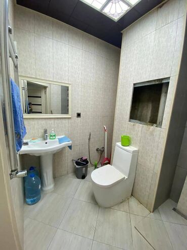 Köhnə tikili: Bakı, 8-ci mikrorayon, 2 otaqlı, Köhnə tikili, m. Azadlıq Prospekti, 60 kv. m — 13