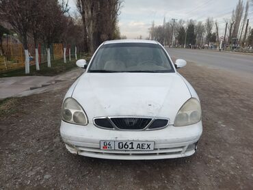 нубиа: Daewoo Nubira: 2000 г., 1.5 л, Механика, Бензин, Седан