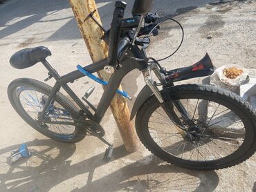 usaq velosipedleri kreditle: İşlənmiş Trek velosipedi Stern, 26", sürətlərin sayı: 7, Ünvandan götürmə