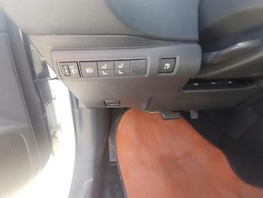 Toyota: Toyota Corolla: 2023 г., 1.8 л, Вариатор, Гибрид, Седан — 7