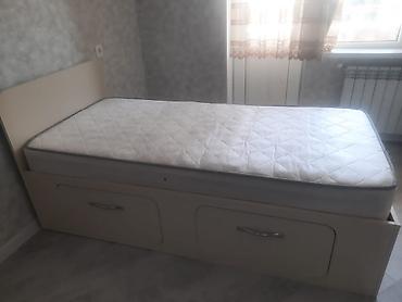 Çarpayılar: Tək nəfərlik çarpayı + döşək - Ölçü: standart tək nəfərlik (təxminən — 1