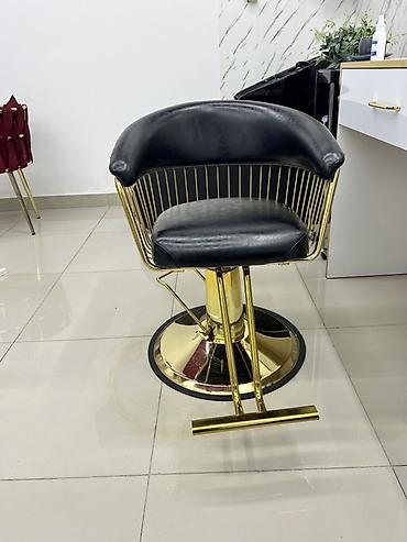 açılan kreslolar: Qızılı çərçivəli salon kreslosu yenidir işlədilməyib - Dizayn: Qızılı — 1