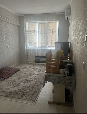 возле дороги: 12 м², Без мебели