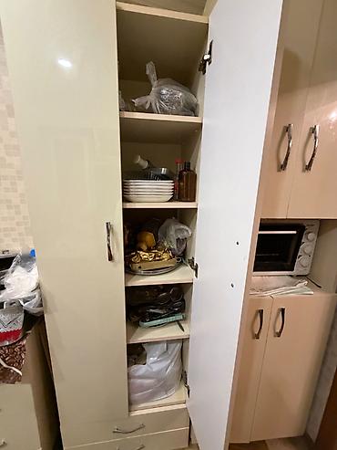 Кухонные гарнитуры: Şkaflar satılır. Az işlənib. Hündürlüyü 2.10m — 1