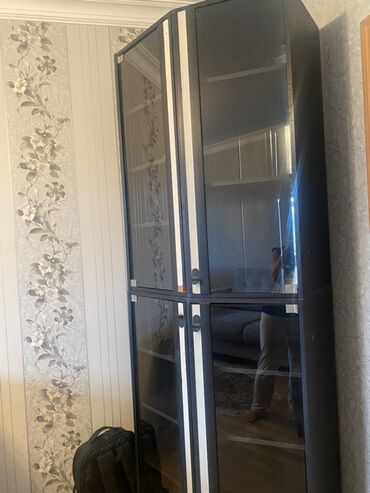 Lixiang: Açılan, 4 qapılı Düz dolab, Bufet