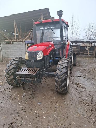 Тракторы YTO (ЮТО): Трактор с прицепом YTO X904 - Модель трактора: YTO X904 (надпись на — 1