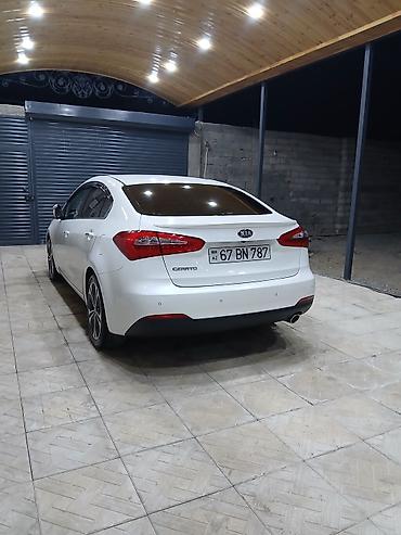 авто фольксваген: Kia Cerato: 1.6 л | Седан — 6