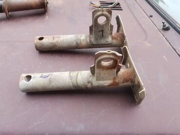 Auto delovi: Nosaci prednjeg branika Lada 2104 Karavan, Lada 2105. Polovno — 3