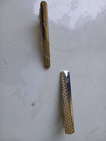 Aksesuarlar: Qızılı rəngdə qalstuk iynəsi/klipi – 2 ədəd dəst - Material: metal — 1