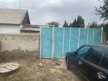 куплю дом или полдома: Продается дом в селе Алтымыш 7 соток есть времянка мебель остается