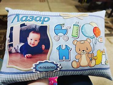 Jastuci: Dimenzije jastuka 45x32 su 1999 din i 32x32 su 1999 din. Dizajn na lalafo.rs — 51 Jastuci: Dimenzije jastuka 45x32 su 1999 din i 32x32 su 1999 din. Dizajn — 51