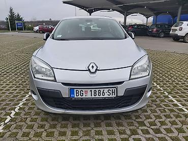 Renault: Renault Mégane III, 5-vrata hečbek, srebrna boja. - Motor: dizel — 3