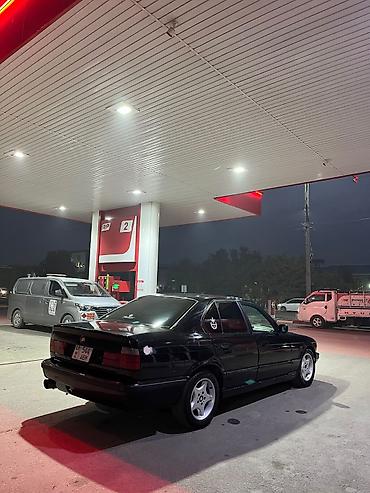 15 5 38: BMW 5 series: 1991 г., 2.5 л, Бензин — 8