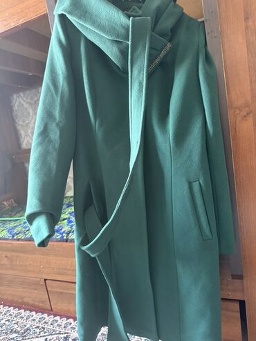 длинное трикотажное платье с капюшоном: Зеленое женское пальто-халат с поясом - Цвет: насыщенный изумрудный -