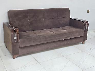 divan ikici el: *Dıvan satılır* Qiymet 135 Azn *Çatdırılma pulsuzdur* Uzunluq - 2 — 1