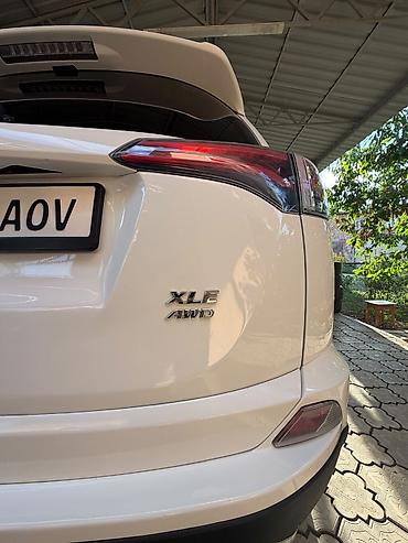 Toyota: Toyota RAV4: 2018 г., 2.5 л, Автомат, Бензин, Кроссовер — 4