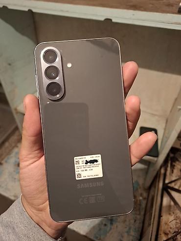 oneplus 7 t: Samsung Galaxy A56 5G (модель SM-A566E/DS), серийный номер — 3