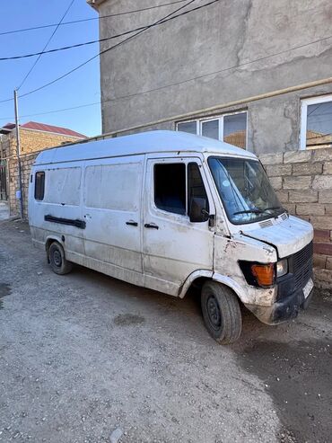 mercedes 203: Mercedes-Benz 280: 2.3 l | 1992 il Mikroavtobus