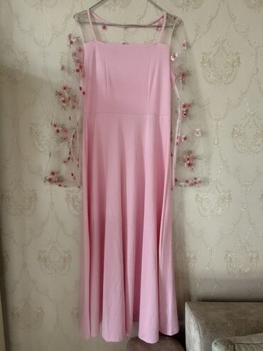 женские кардиганы большого размера: - Məhsul: Qadın donu - Rəng: Açıq çəhrayı - Stil: Minimalist, zərif -