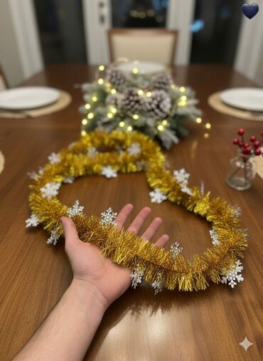 Yeni il ağacları: LED işıqlı Yeni il ağacı – payetli bəzəklərlə - Realistik iynəyarpaq — 47