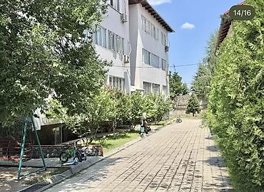Батирлерди сатуу: Продаётся 3-комнатная квартира в клубном доме в районе Орто-Сай 9 пер — 10