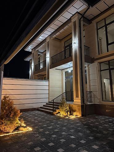 Продажа квартир: 5 и более комнат, 190 м² — 1