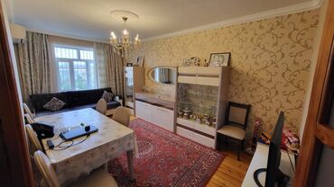 Köhnə tikili: Bakı, 3 otaqlı, Köhnə tikili, m. Xalqlar Dostluğu, 80 kv. m — 1