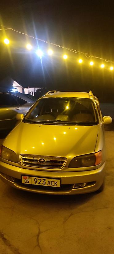 Toyota: Toyota Ipsum: 2001 г., 2 л, Автомат, Бензин, Вэн/Минивэн — 3