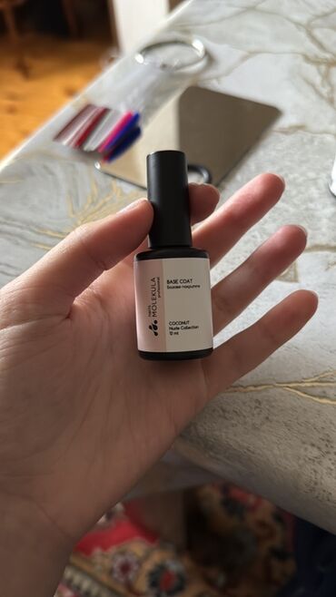 Manikür, pedikür aparatları: Manikür üçün avadanlıq dəsti tək tək də satılır hər biri Tərkib: - — 45