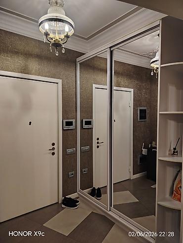 Mənzillər: 4 otaqlı, Yeni tikili, 217 kv. m — 2
