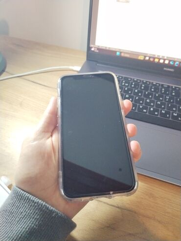 Apple iPhone: IPhone 11 Pro, Gümüşü, Face ID — 3