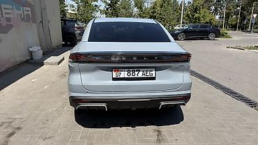 geely galaxy e5: Geely Galaxy L6: 2025 г., 1.5 л, Вариатор, Гибрид, Седан — 5