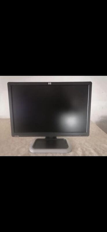 İnformatika: HP LCD Color Monitor Model: L1908w 19-düym ekrandır. Əla işləyir heç