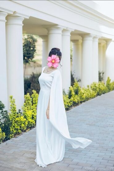Коктейльные платья: Ağ rəngdə zərif ziyafət/nikah geyimi - Model: Uzun, yerə qədər axan