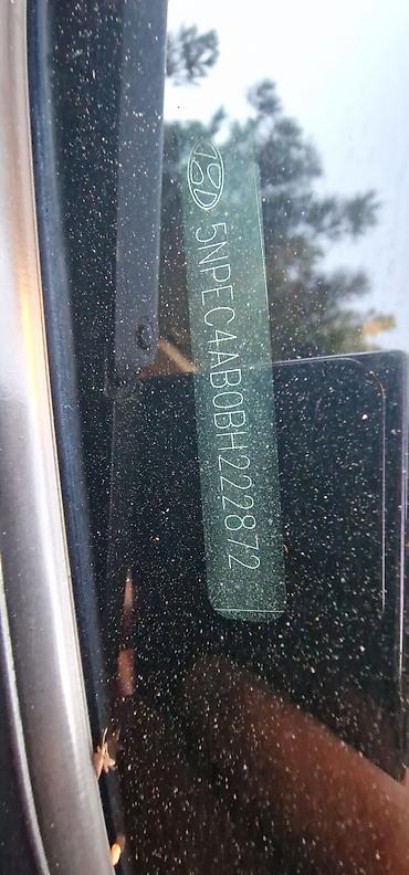 Hyundai: Hyundai Sonata: 2 l | 2011 il Sedan — 15