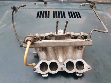 Auto delovi: Usisna grana sa diznama Lada 21214 Niva br.2. Polovno, očuvano — 1